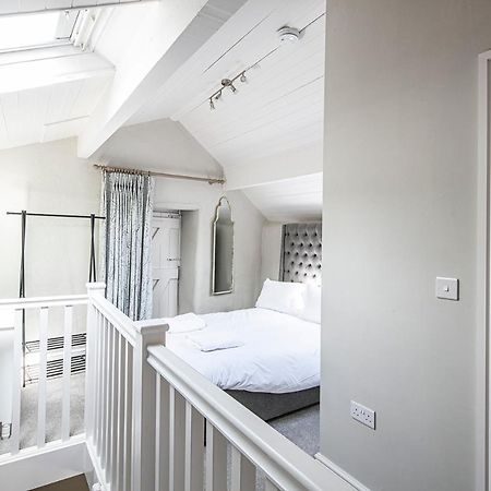 The Artists Loft - A Superb Cottage Sensitively Converted From A Grade II Listed 17Th Century Building Bakewell Buitenkant foto
