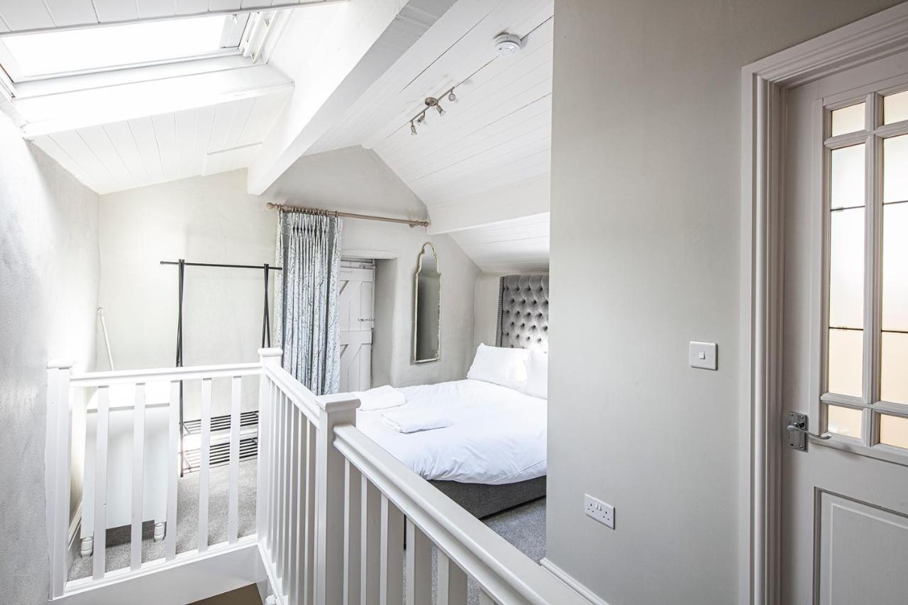 The Artists Loft - A Superb Cottage Sensitively Converted From A Grade II Listed 17Th Century Building Bakewell Buitenkant foto