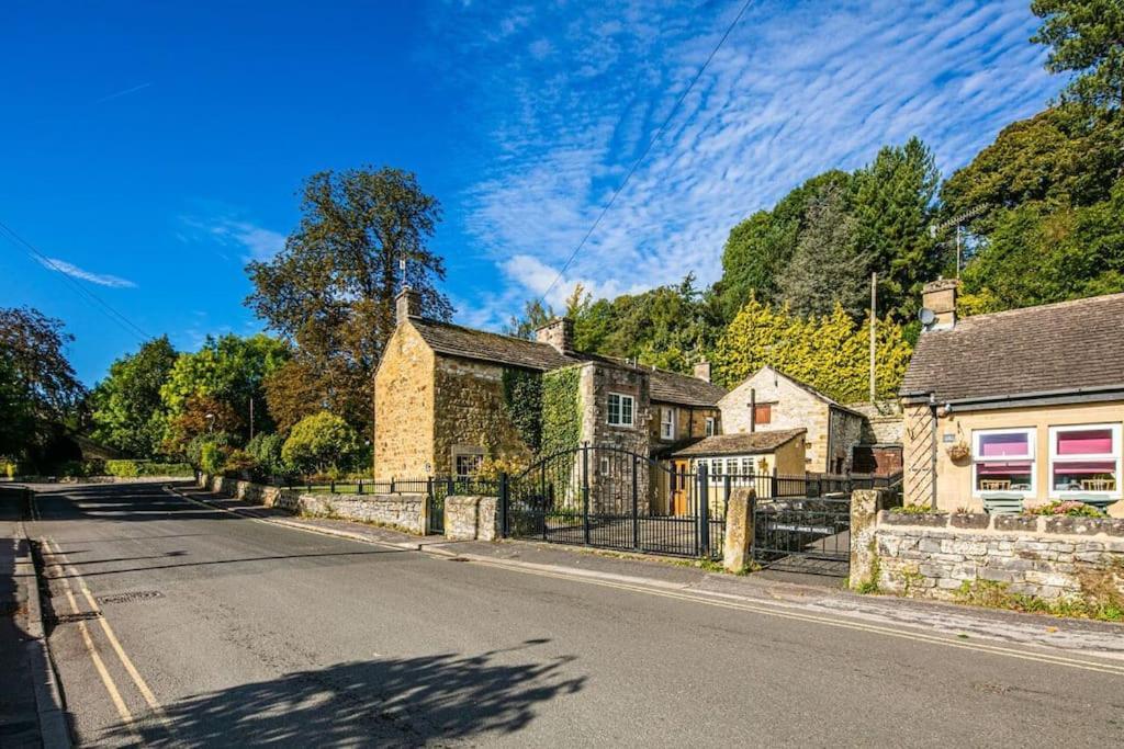 The Artists Loft - A Superb Cottage Sensitively Converted From A Grade II Listed 17Th Century Building Bakewell Buitenkant foto