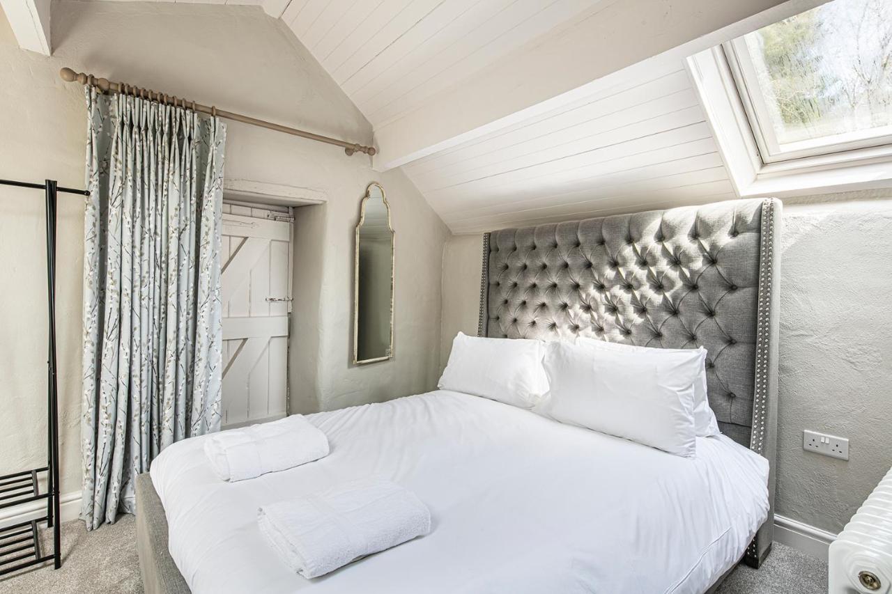 The Artists Loft - A Superb Cottage Sensitively Converted From A Grade II Listed 17Th Century Building Bakewell Buitenkant foto