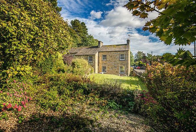 The Artists Loft - A Superb Cottage Sensitively Converted From A Grade II Listed 17Th Century Building Bakewell Buitenkant foto